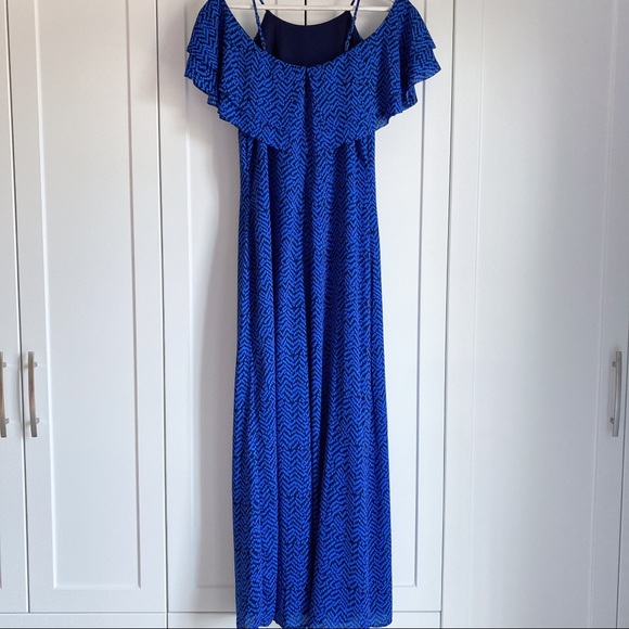 Like new Banana Republic Maxi Dress - Picture 4 of 11